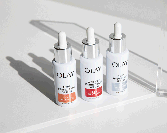 Serums With Vitamin B3+ Vitamin C, Hyaluronic Acid, Peptides OLAY